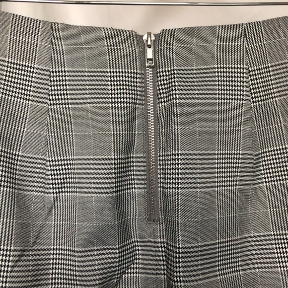 The Jetset Diaries Plaid Mini Skirt - Picture 9 of 9